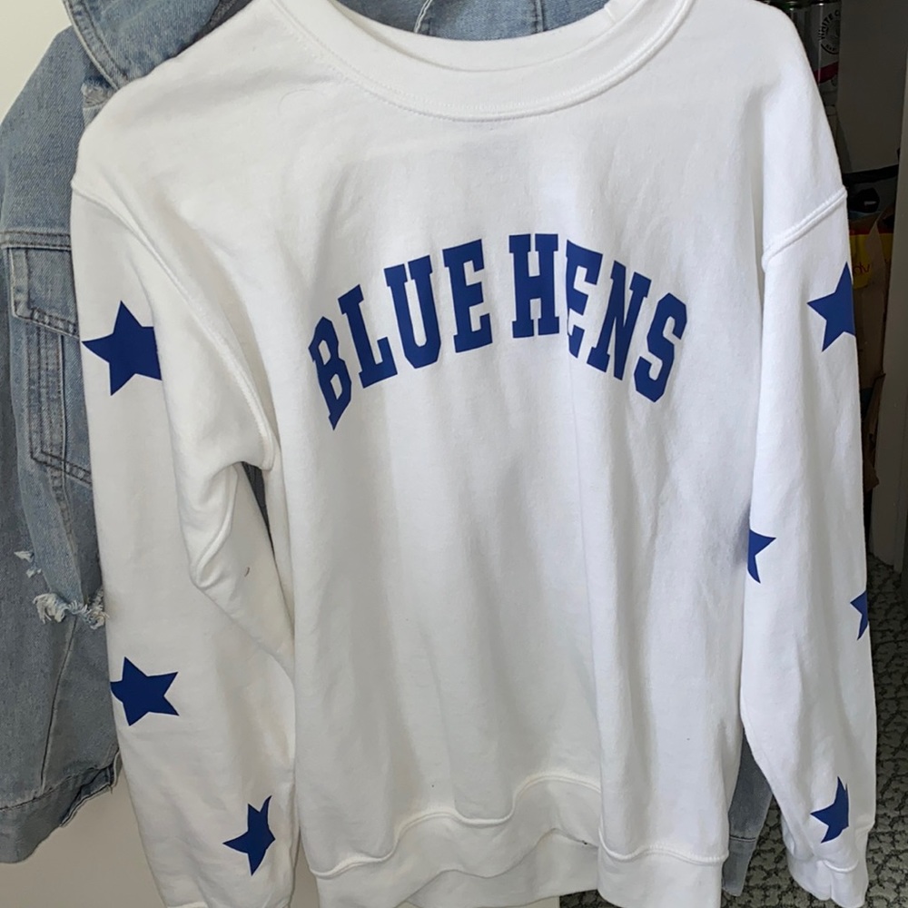 University of Delaware crewneck
